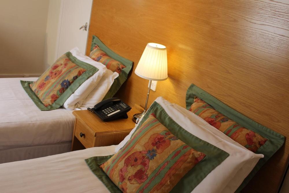 Room image 2
