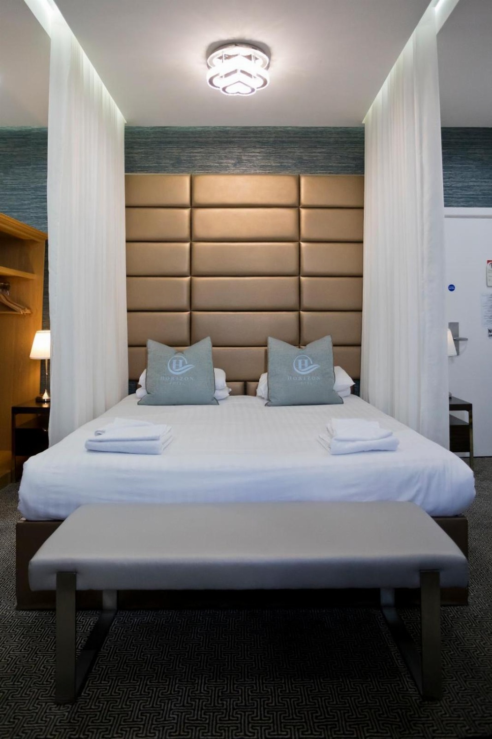 Room image 5
