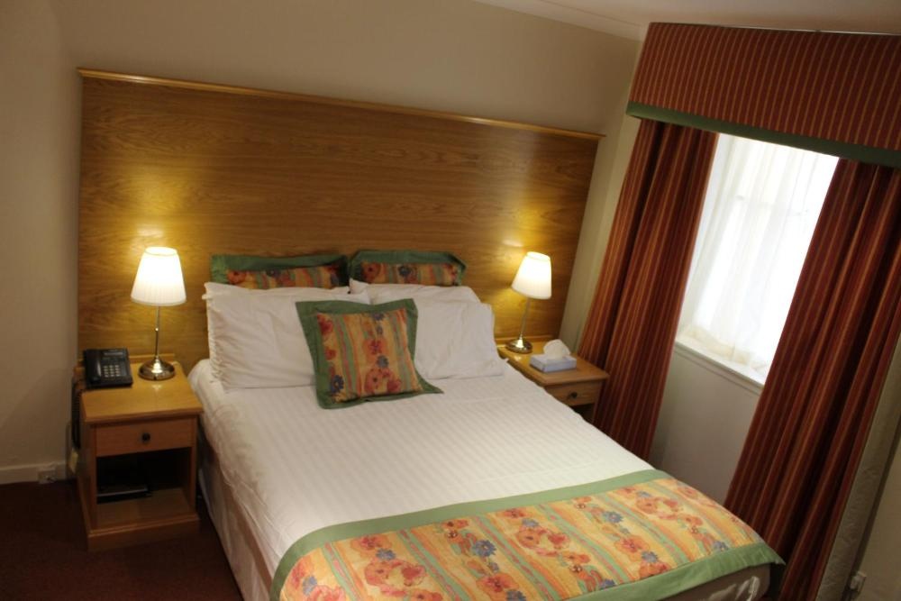 Room image 5