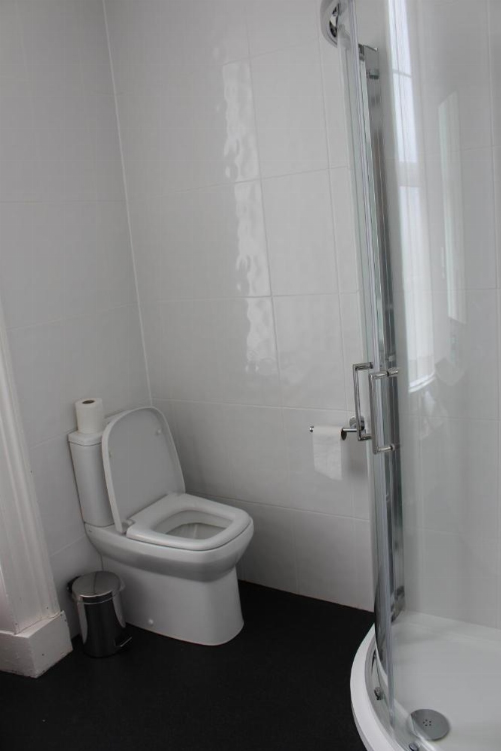 Room image 4