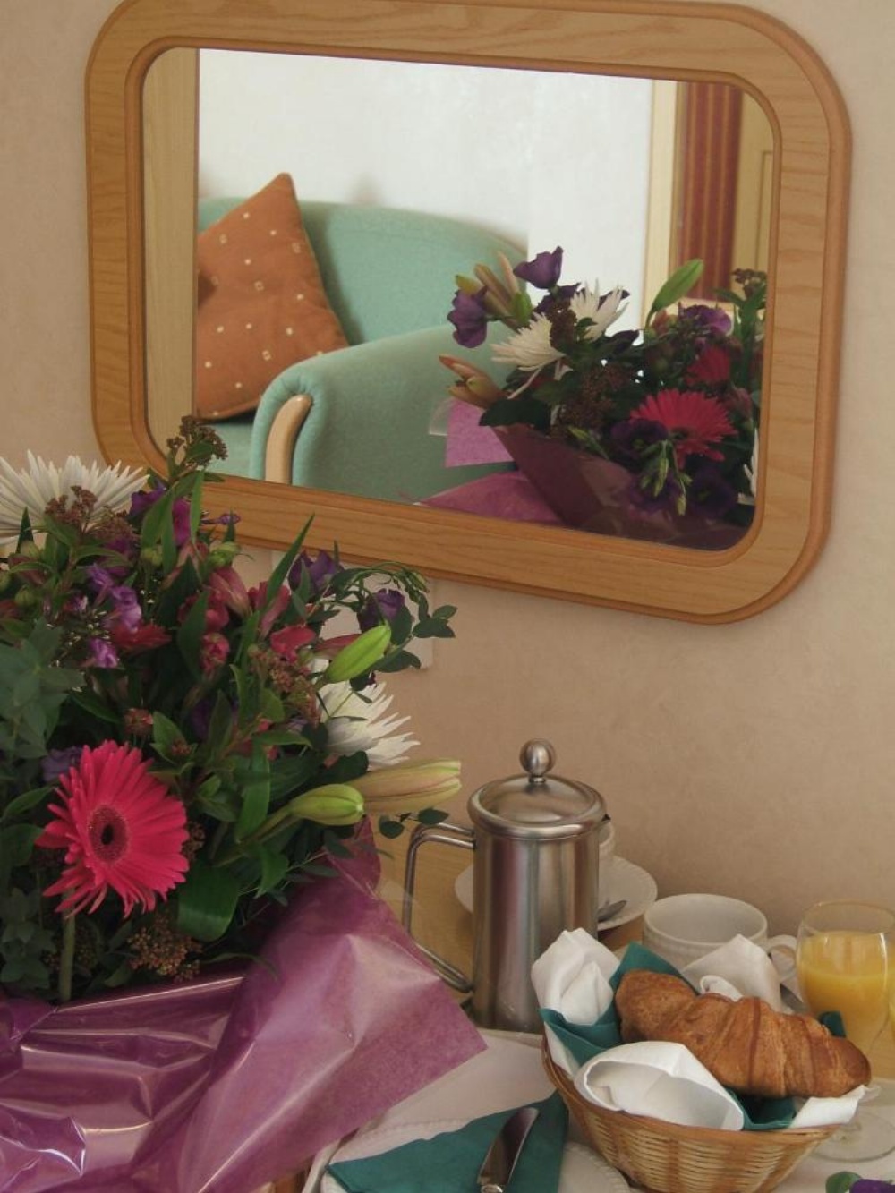 Room image 4
