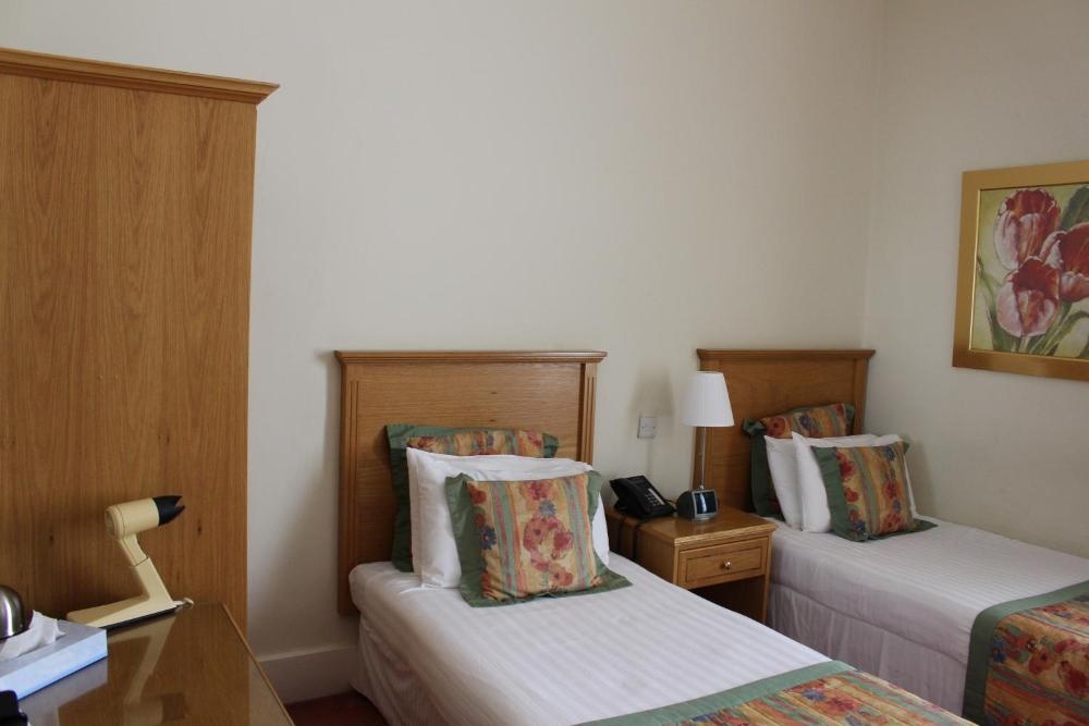 Room image 2