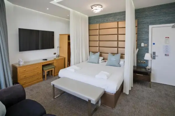 Horizon Hotel 9